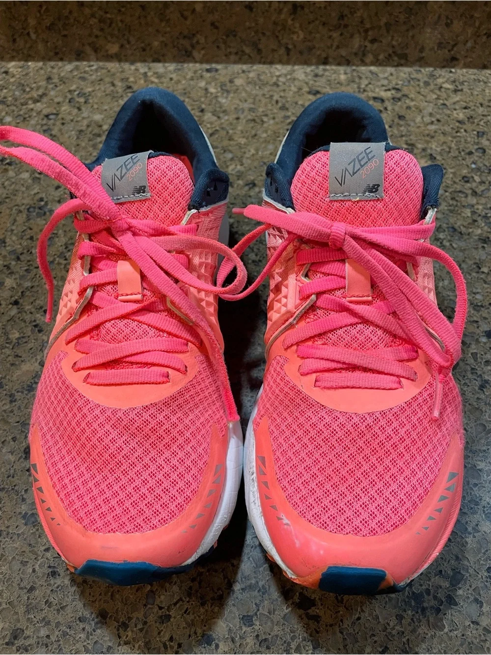 New Balance Vazee 2990 Performance Running Shoe Pink to Navy Gradient Sz 8